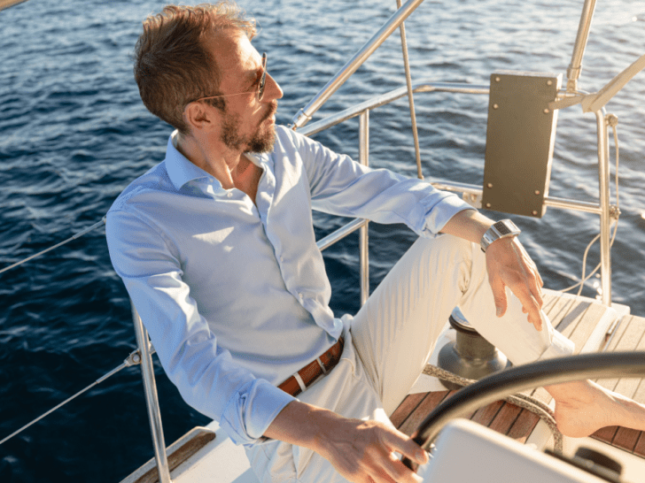 DIY Pontoon Cleaning: Tips and Tricks for a Sparkling Boat